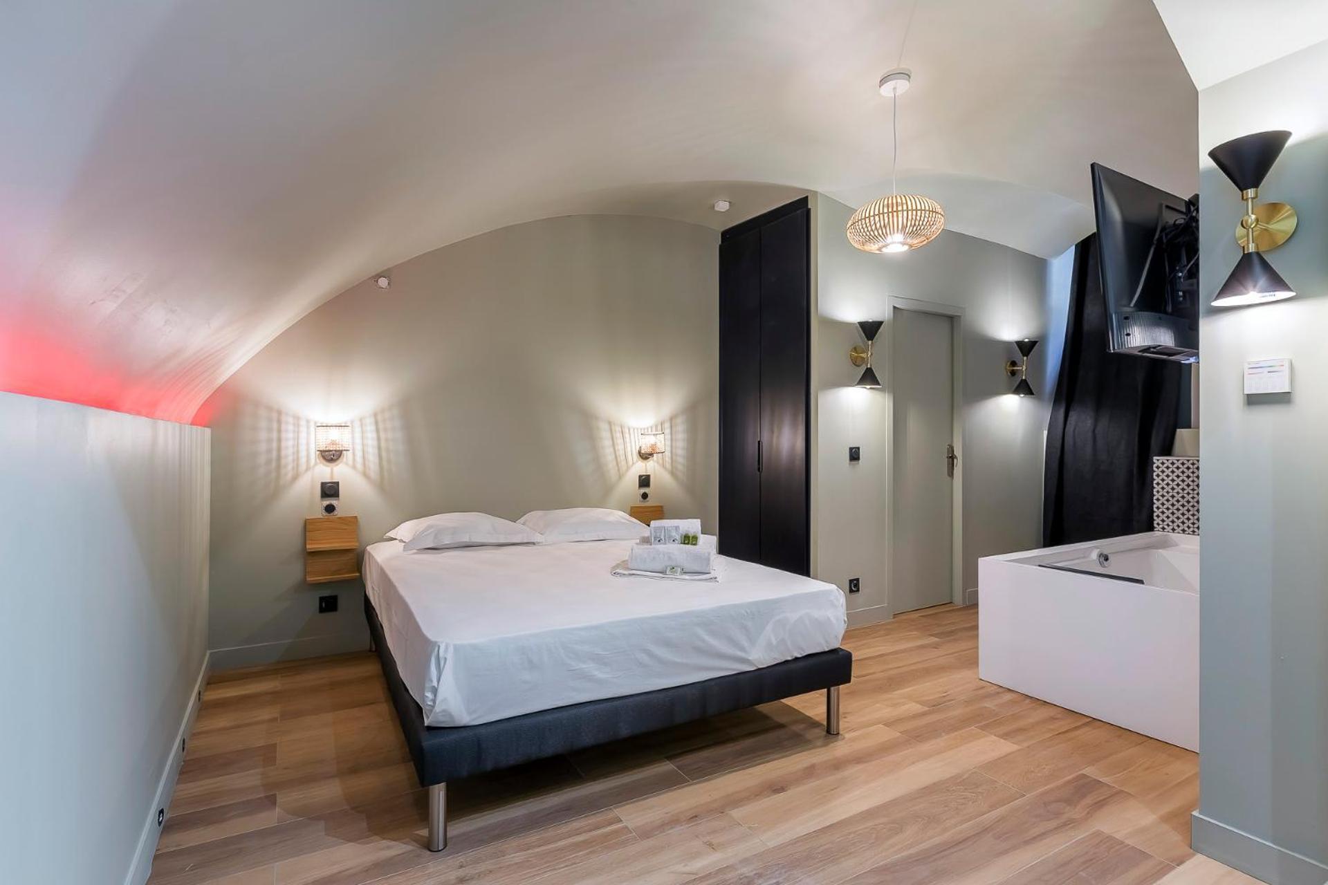 Suite Romantique Balneo Centre Lyon Exterior photo