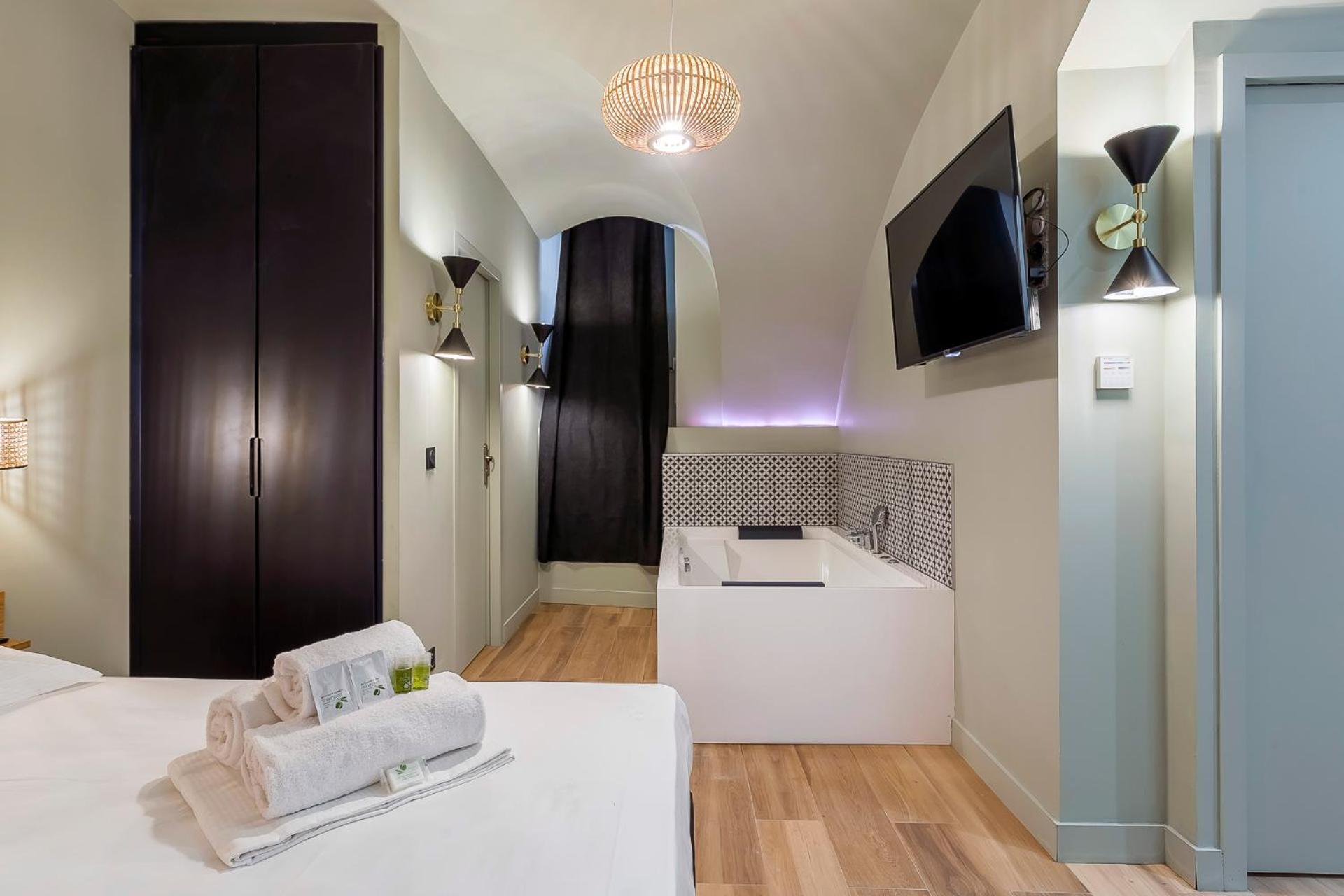 Suite Romantique Balneo Centre Lyon Exterior photo